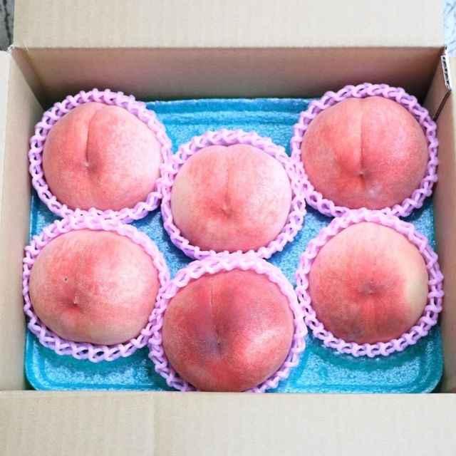阿部農縁の完熟桃 2kg【配送日指定/のし掛け不可・7月下旬~】