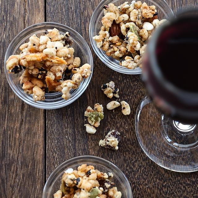 玄米と雑穀のおつまみグラノーラ