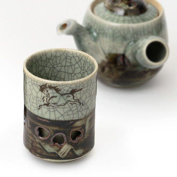 22-678480_600x600_crop_center.