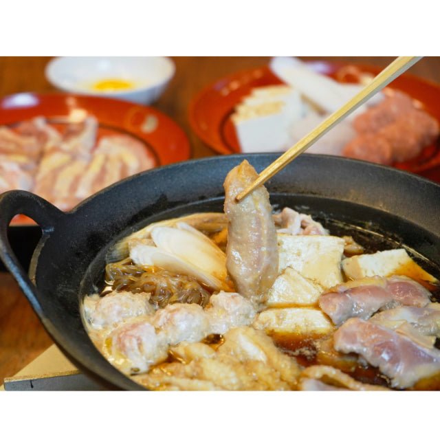 玉ひで 八代目 山田耕之亮 監修　川俣しゃも 鳥寿喜 親子丼セット<冷凍> ／川俣シャモ 地鶏麺4把 - ふくしま市場｜福島県産品オンラインストア