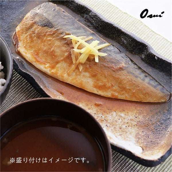 桃の甘みでおいしい さば味噌煮セット